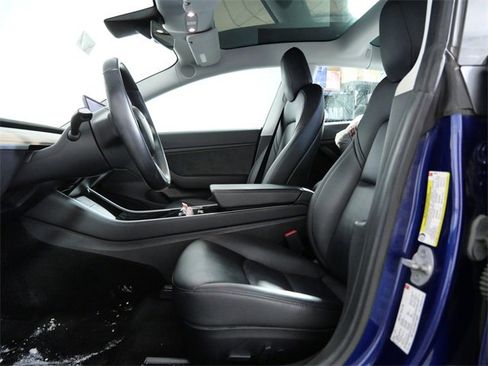 Used 2018 Tesla Model 3 Long Range image 15