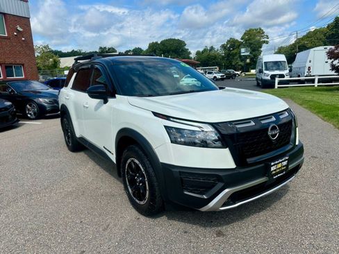 Used 2024 Nissan Pathfinder Rock Creek AWD/4WD image 3
