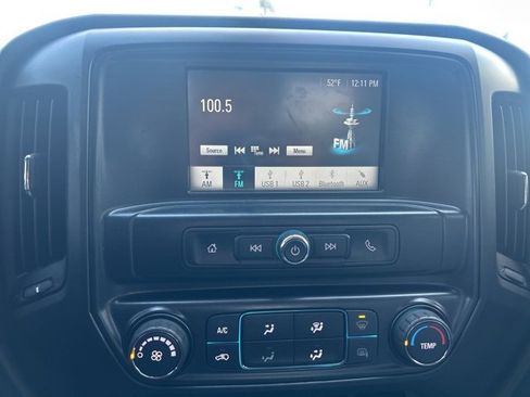 Used 2019 Chevrolet Silverado 1500 Custom image 10