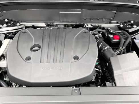 New 2026 Volvo XC90 B5 Plus w/ Protection Package image 13