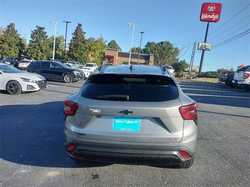 Used 2025 Chevrolet Trax RS w/ Driver Confidence Package image 6