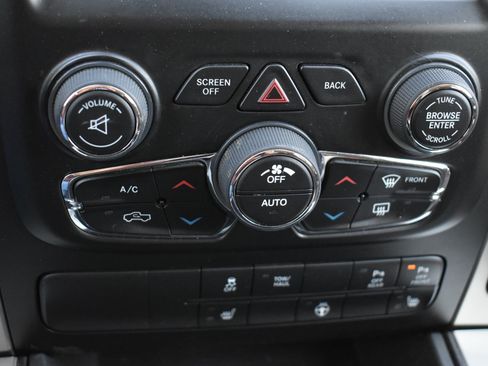 Used 2016 RAM 1500 Big Horn image 29