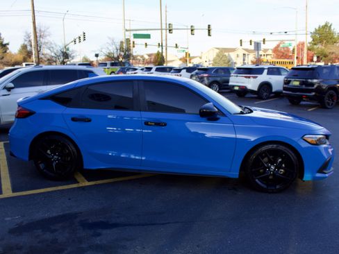 Used 2024 Honda Civic Sport image 4