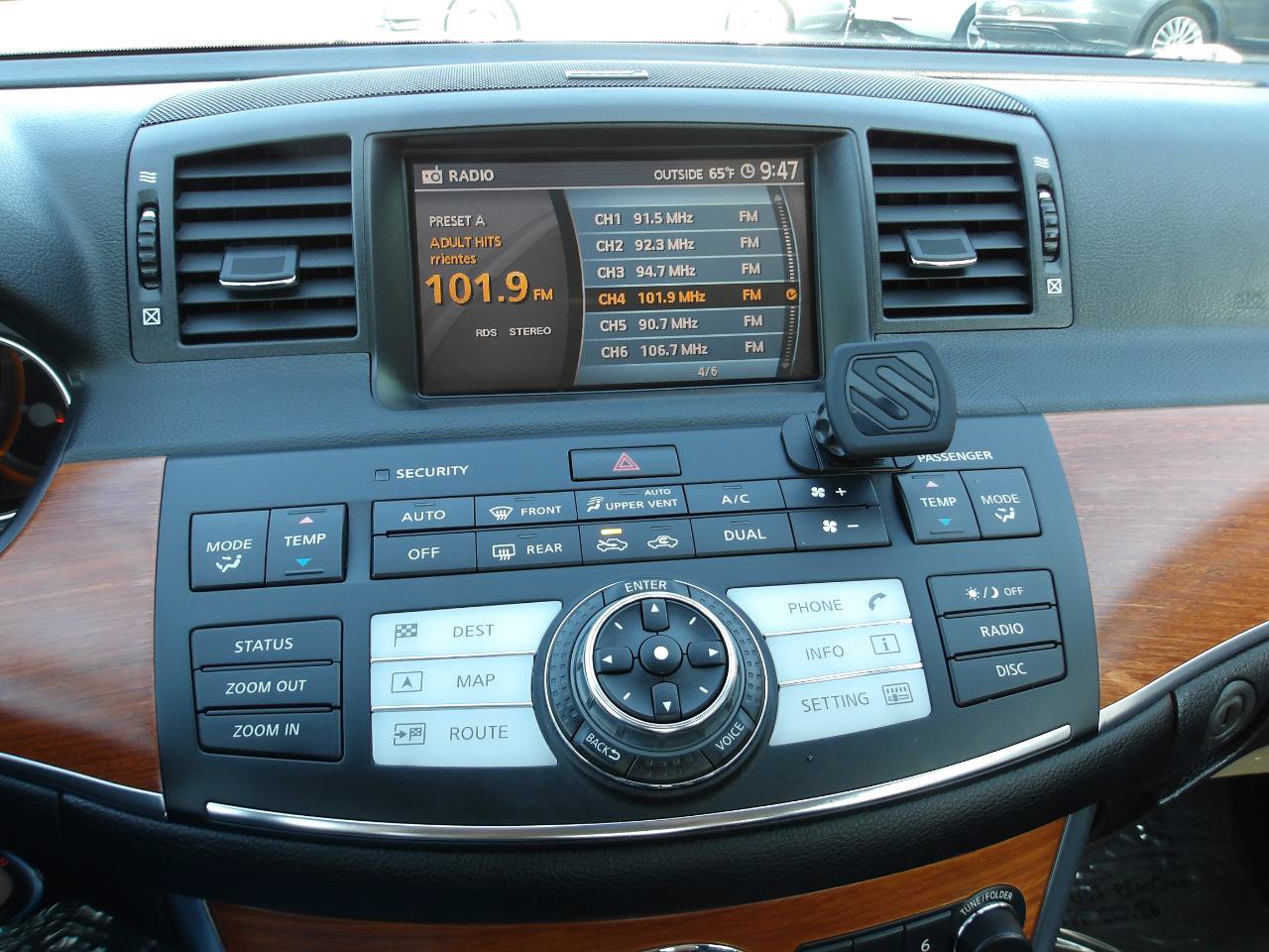 Used 2007 INFINITI M35 x w/ Technology Pkg AWD/4WD image 19