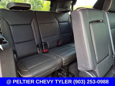 Used 2023 GMC Yukon SLT AWD/4WD image 19