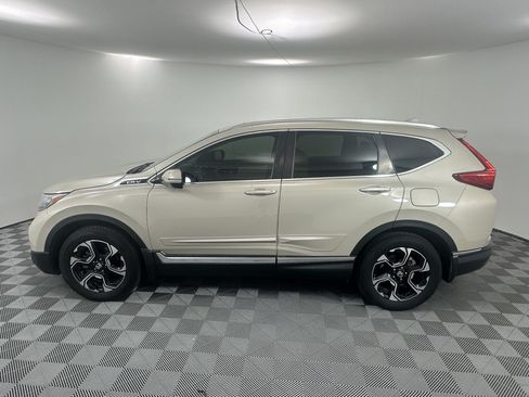 Used 2019 Honda CR-V Touring image 2