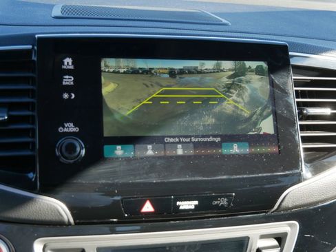 Used 2021 Honda Pilot Touring image 21