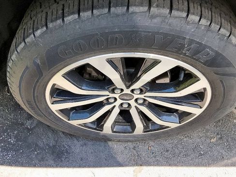 Used 2023 Ford Explorer ST AWD/4WD image 21