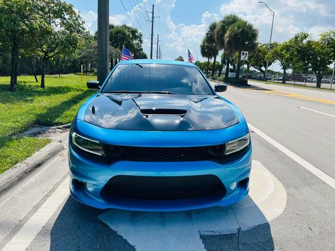 Used 2023 Dodge Charger R/T w/ Navigation & Travel Group RWD image 8