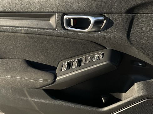 Used 2025 Honda Civic Sport image 21