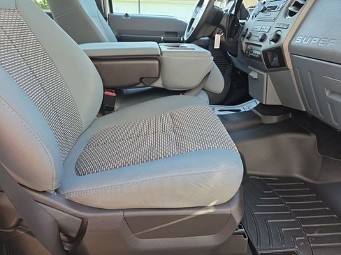 Used 2012 Ford F250 XLT w/ XLT Interior Pkg AWD/4WD image 24