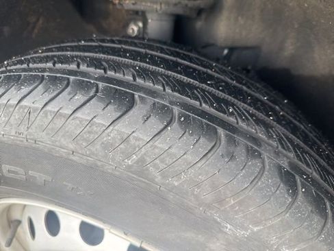 Used 2022 Ford Maverick XL image 7