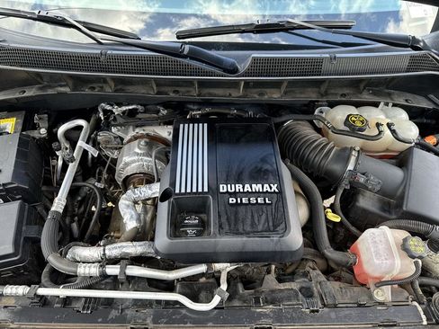 Certified 2022 Chevrolet Silverado 1500 RST w/ Z71 Off-Road Package image 18