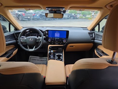 Used 2025 Lexus NX 350 AWD w/ Accessory Package (2T) image 16