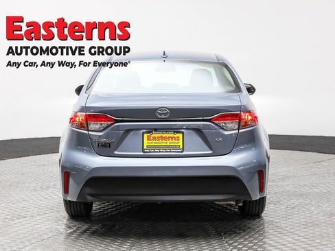 Used 2024 Toyota Corolla LE FWD image 6