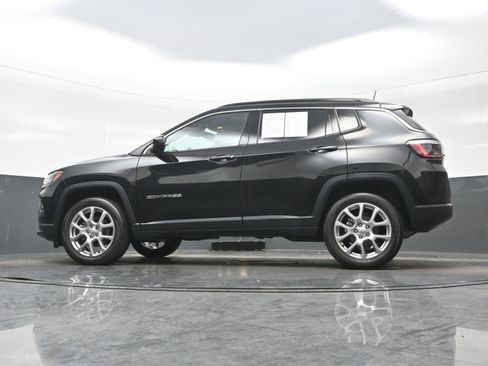 Used 2022 Jeep Compass Latitude image 26