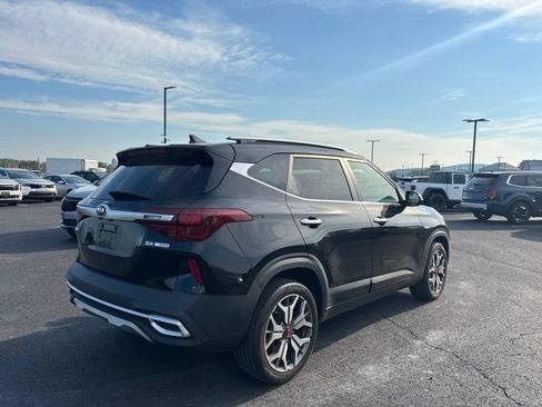 Certified 2021 Kia Seltos SX AWD/4WD image 2