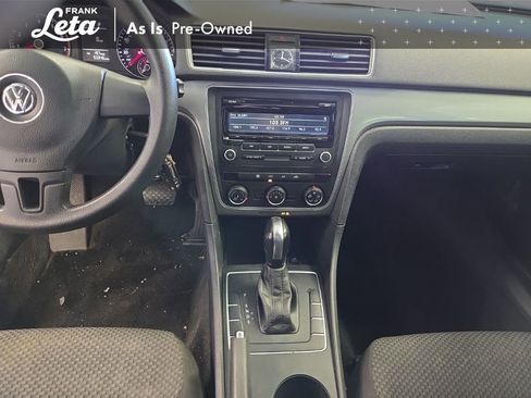 Used 2013 Volkswagen Passat 2.5 S image 11