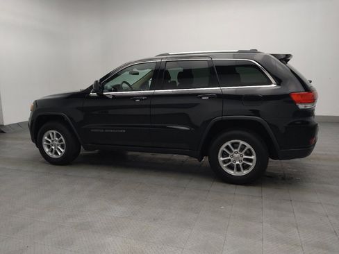 Used 2019 Jeep Grand Cherokee Laredo image 3