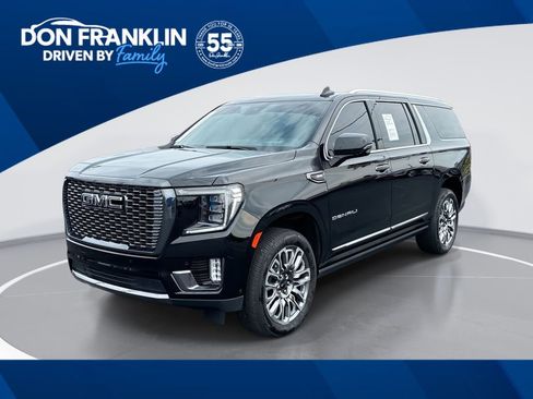 Used 2024 GMC Yukon XL Denali Ultimate AWD/4WD image 1