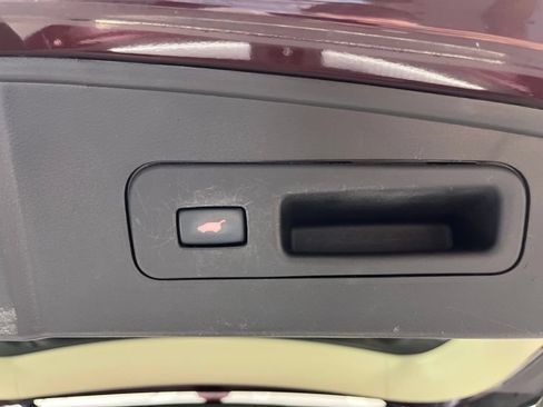 Used 2016 Acura MDX w/ Technology Package AWD/4WD image 12
