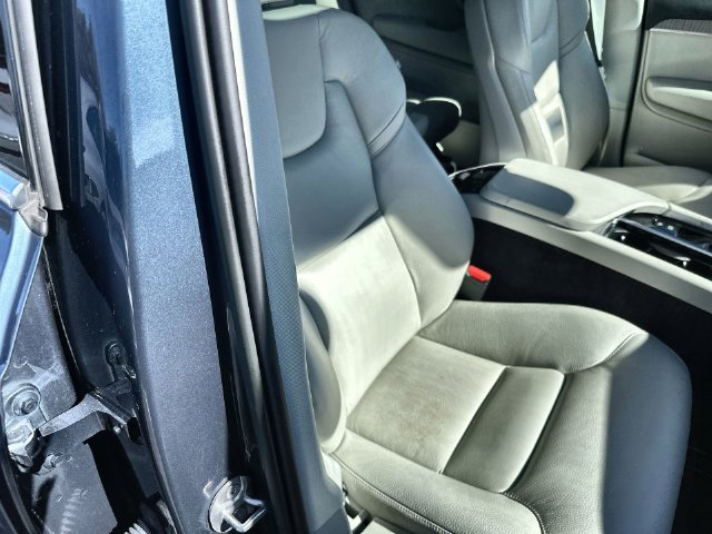 Used 2023 Volvo XC90 B5 Plus w/ Protection Package AWD/4WD image 28