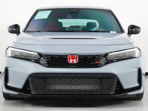 Used 2025 Honda Civic Type R image 8