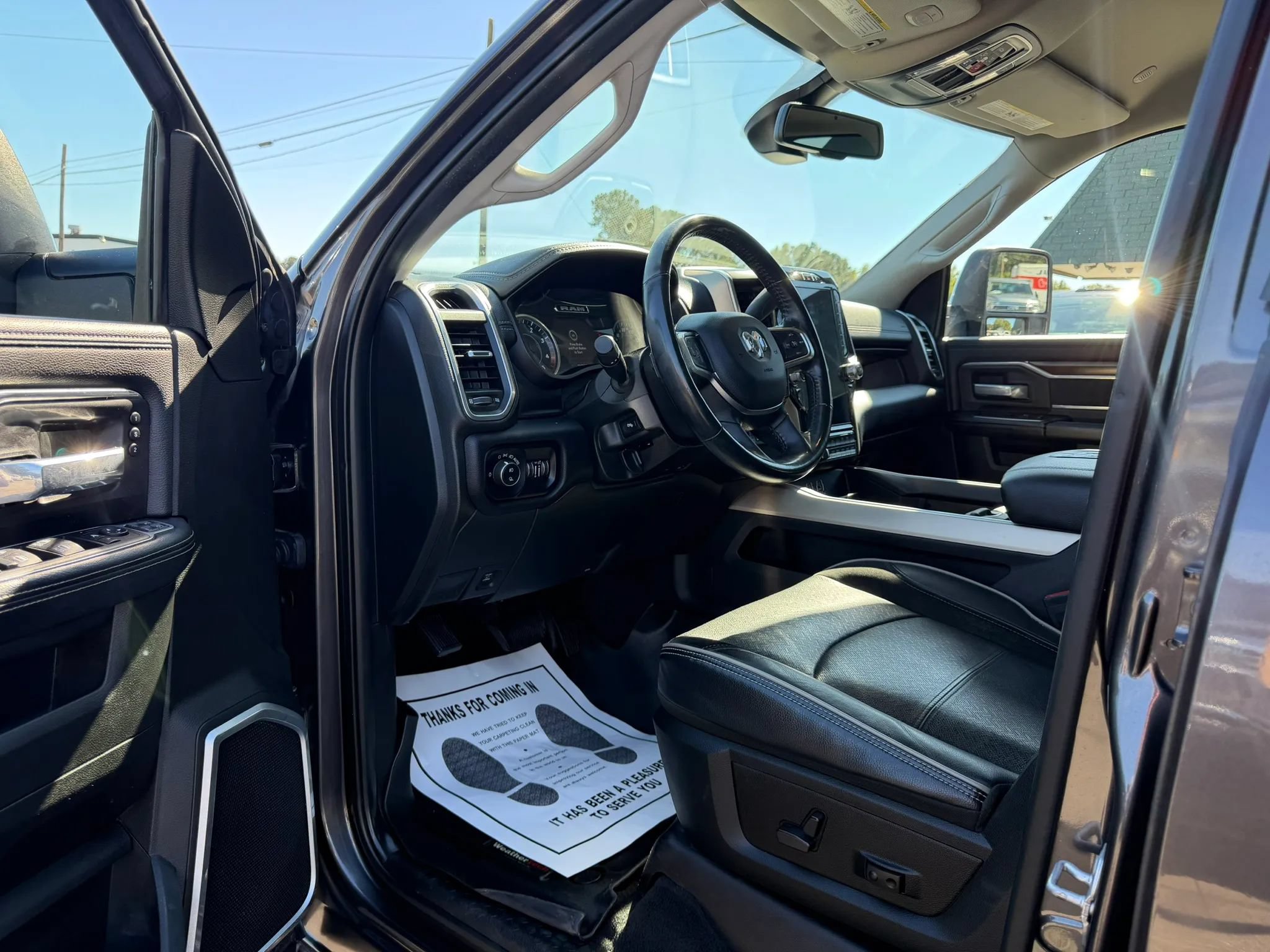 Used 2023 RAM 2500 Laramie AWD/4WD image 15