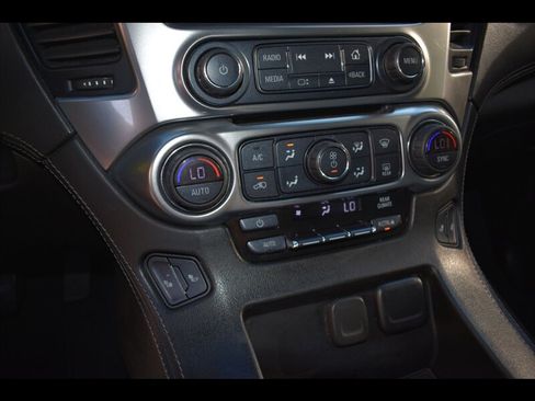 Used 2019 Chevrolet Tahoe LT RWD image 12
