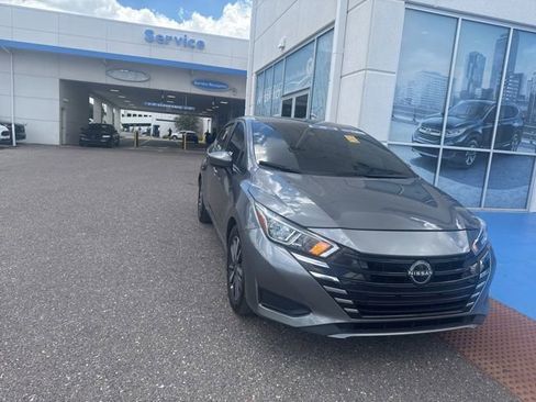 Used 2023 Nissan Versa SV FWD image 2