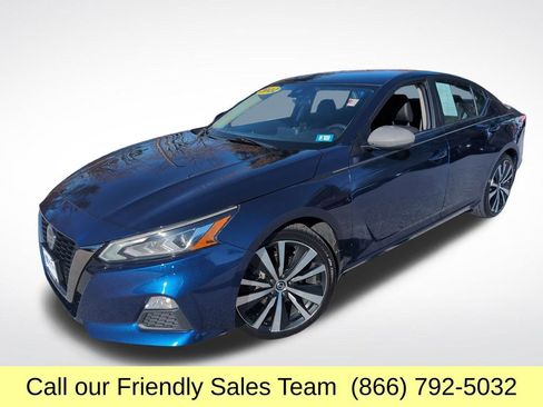 Used 2022 Nissan Altima 2.5 SR image 1
