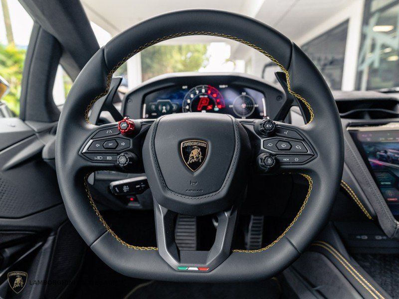 Used 2026 Lamborghini Temerario AWD/4WD image 18