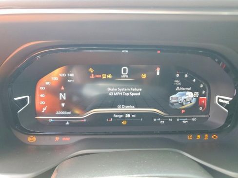 Used 2024 GMC Yukon XL Denali w/ LPO, Floor Liner Package AWD/4WD image 8