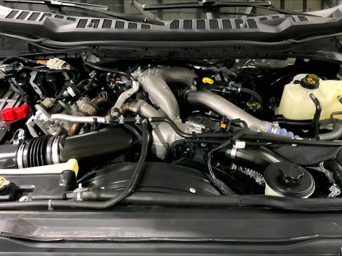 Used 2024 Ford F250 Lariat image 32