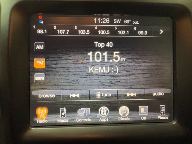 Used 2015 Jeep Cherokee Latitude w/ Cold Weather Group AWD/4WD image 30