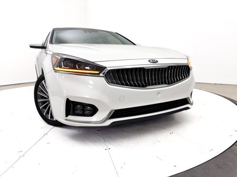 Used 2017 Kia Cadenza Technology FWD image 7
