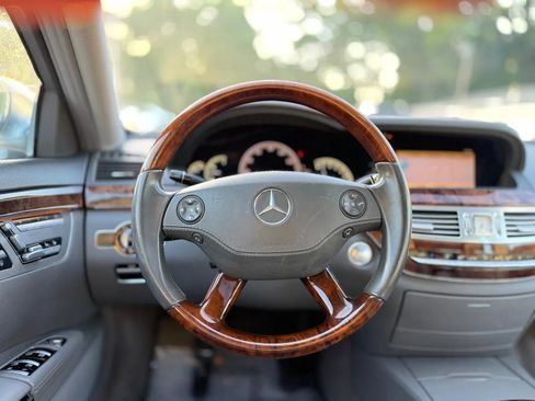 Used 2009 Mercedes-Benz S 550 image 14