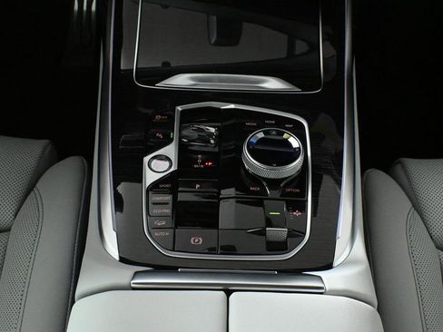 New 2027 BMW X7 xDrive40i w/ M Sport Package AWD/4WD image 24