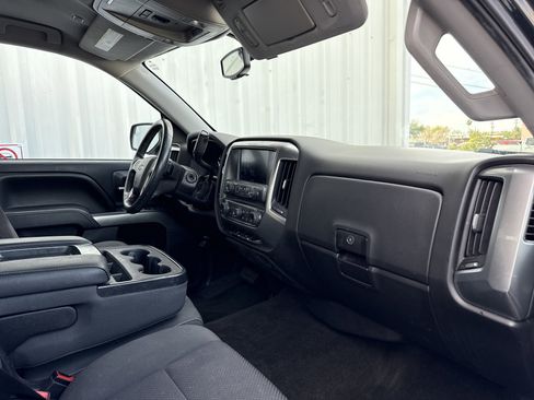 Used 2017 Chevrolet Silverado 1500 LT w/ All Star Edition image 36