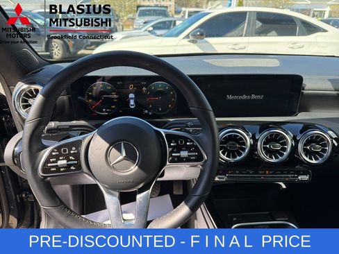 Used 2023 Mercedes-Benz CLA 250 4MATIC image 16