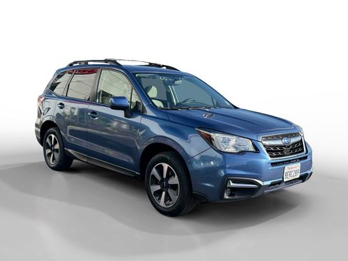 Used 2018 Subaru Forester 2.5i Premium image 7