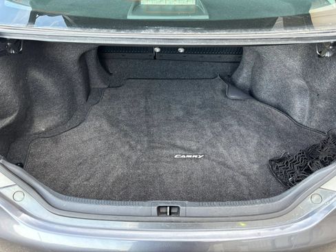 Used 2012 Toyota Camry SE w/ Leather Pkg FWD image 22