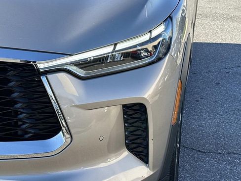 Used 2023 INFINITI QX60 Luxe w/ Performance Audio Package image 7