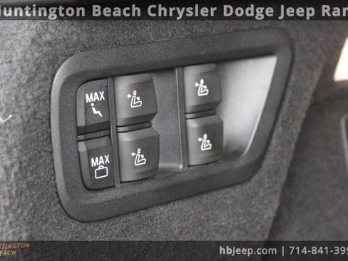 Used 2023 BMW X7 xDrive40i w/ M Sport Package image 40