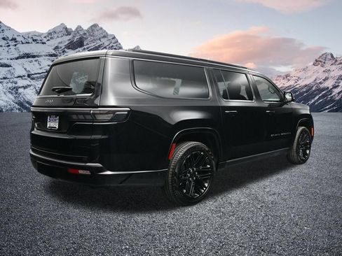 New 2026 Jeep Grand Wagoneer L Limited AWD/4WD image 5