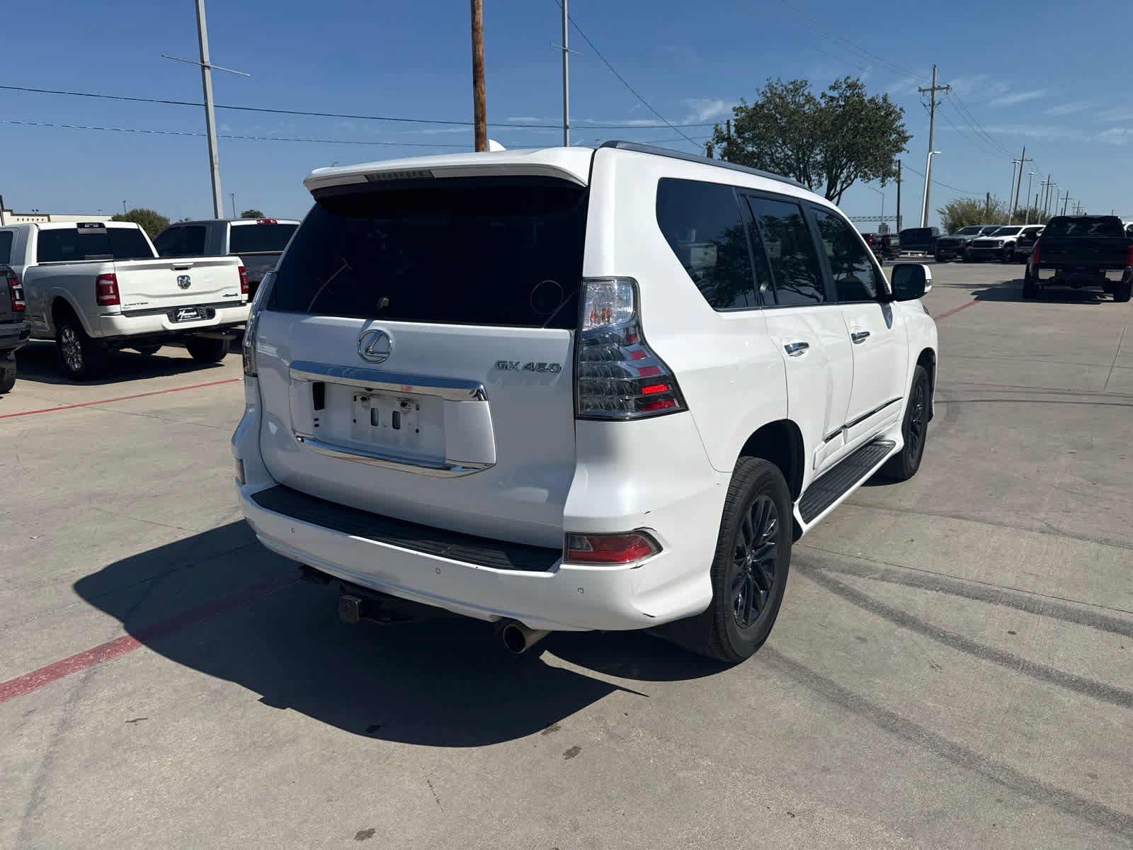 Used 2018 Lexus GX 460 Premium AWD/4WD image 3