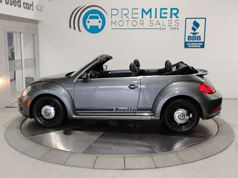 Used 2013 Volkswagen Beetle 2.5 image 2