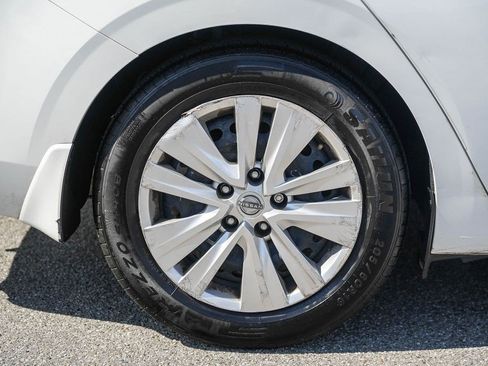 Used 2024 Nissan Sentra S FWD image 10