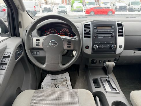 Used 2012 Nissan Frontier SV w/ SV Premium Utility Pkg image 17