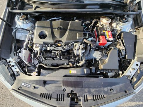 Used 2020 Toyota Camry LE FWD image 20